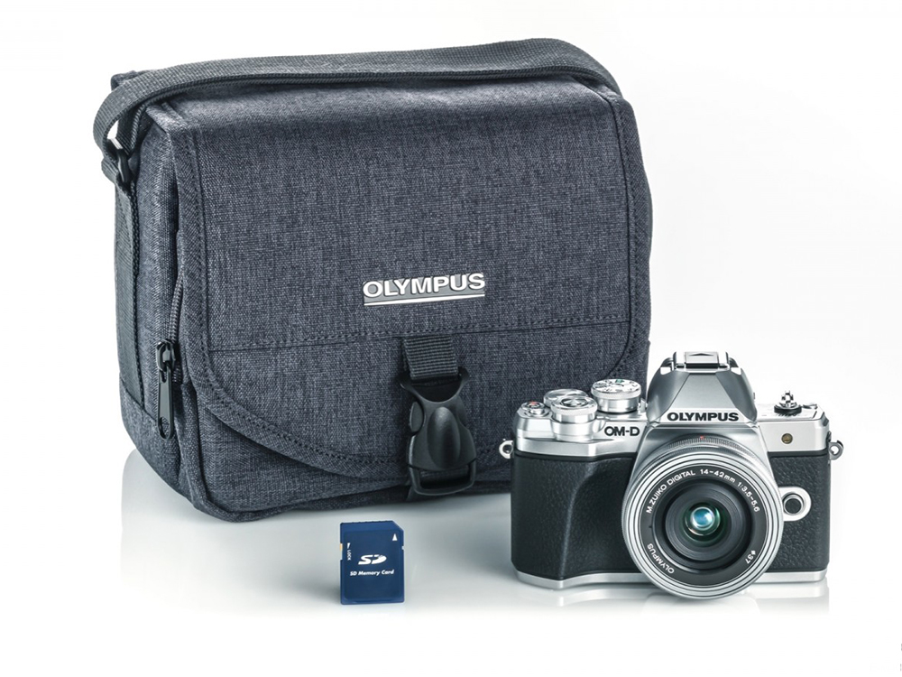 Olympus OMD EM10 Mark III with camera bag Monicoz Photography Blog